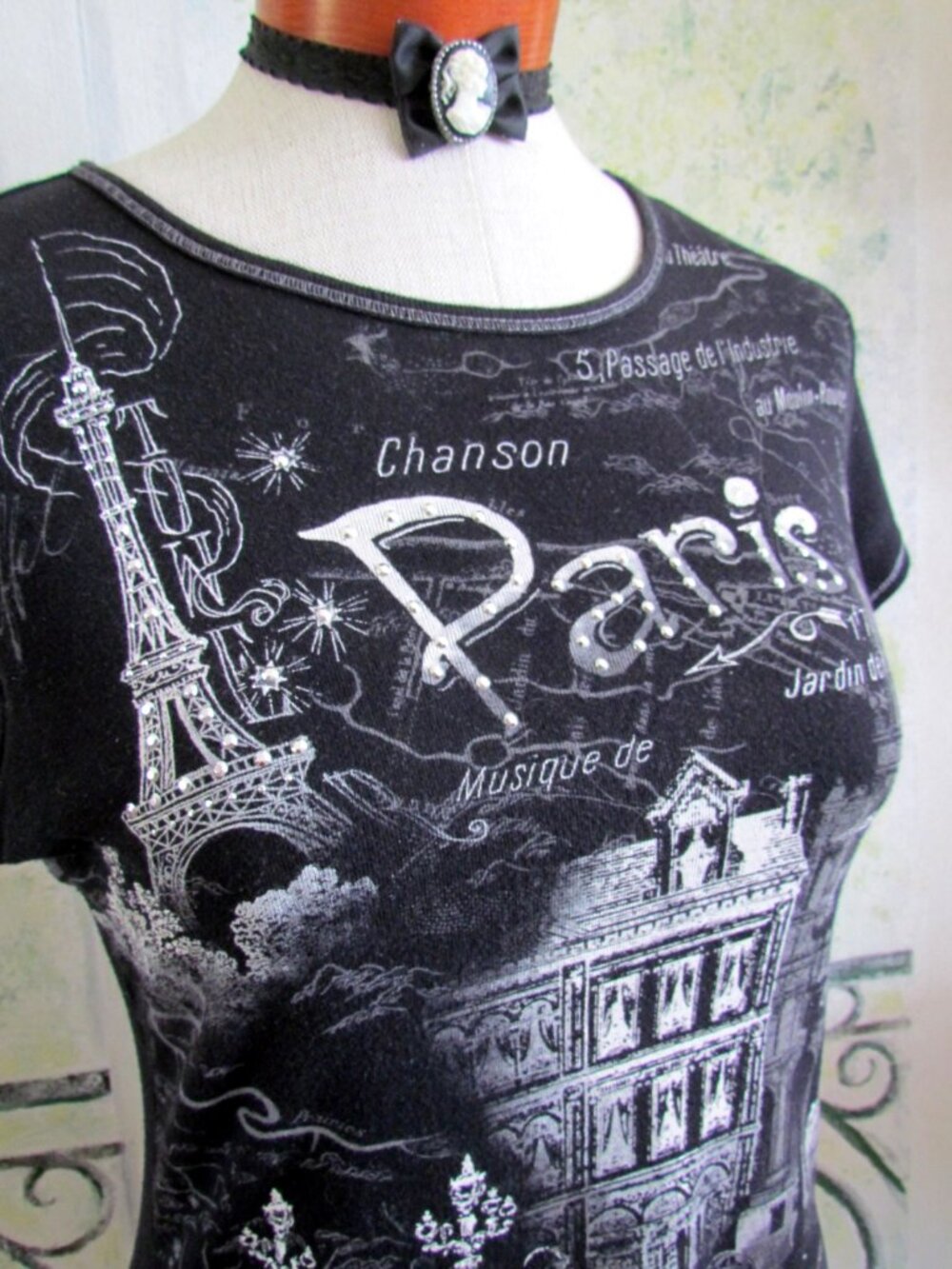 PARIS T-SHIRT, M, EIFFEL TOWER & FRENCH SCENES, FRINGED HEM, BLING; BLUE CANYON